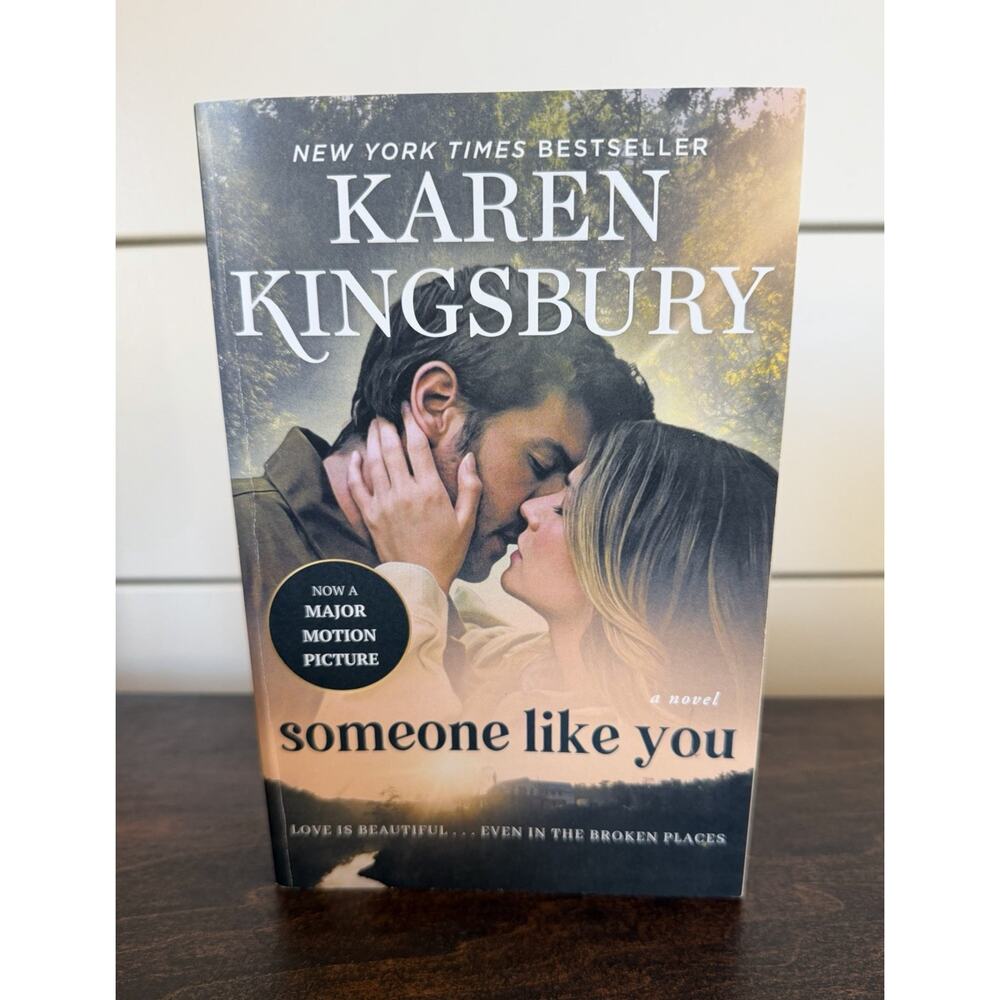 Karen Kingsbury Someone Like You Paperback